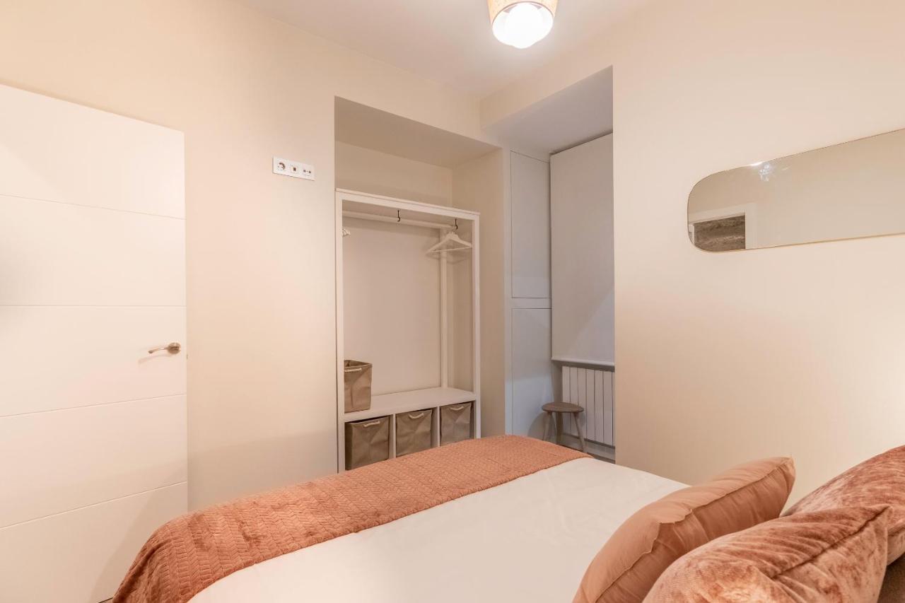Apartamento Recien Reformado Junto A Metro San Mames Bilbao Exterior foto