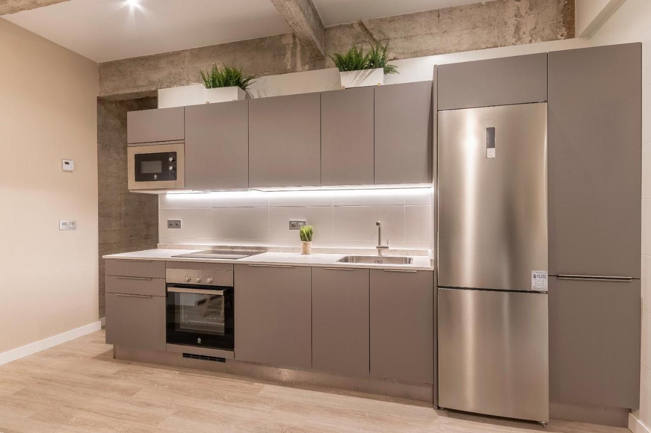 Apartamento Recien Reformado Junto A Metro San Mames Bilbao Exterior foto